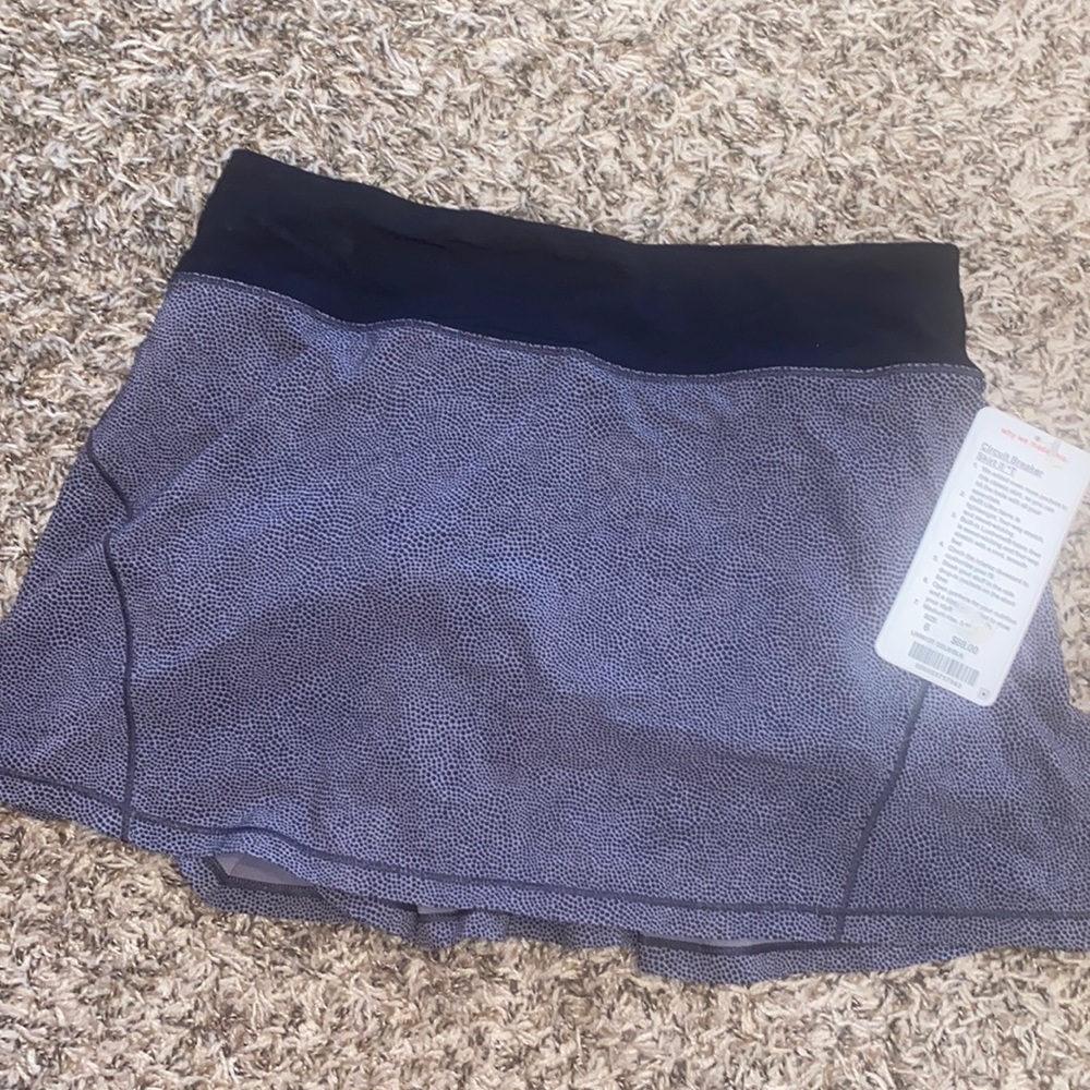 Lululemon NWT Circuit Breaker Skirt II size 6